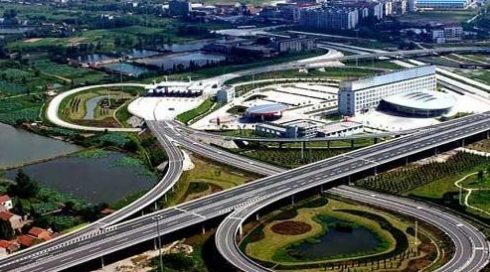 上海：原世博浦西2平方公里试点智能交通系统