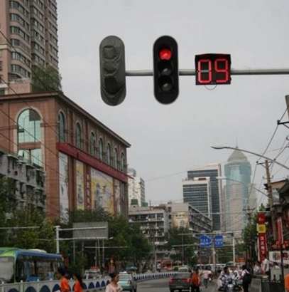 武汉智能交通信号灯解决方案构建高效城市路网