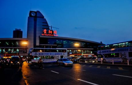 重庆贵阳构建“两小时交通圈”