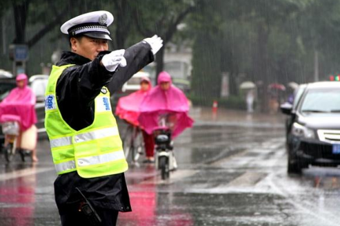 降雨频发，安全出行您需要知道这些事儿