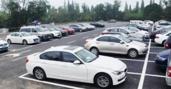 扬州智能停车系统今年10月前接入3万个泊位数据